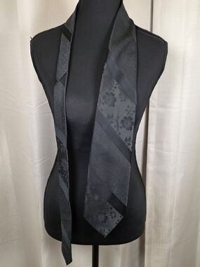 Vintage Black Floral Tie Regalon 80s 90s Formal Wedding Necktie